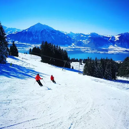 度假居 Idyllic Farm With Scenic Views And Concierge By Swisshut 斯格里维尔