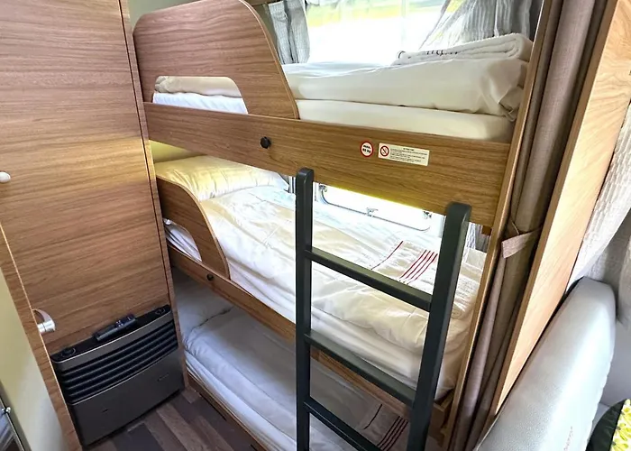 Idyllic Farm With Scenic Views And Concierge By Swisshut *