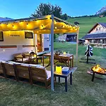 Idyllic Farm With Scenic Views And Concierge By Swisshut Sigriswil